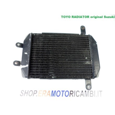 TOYO RADIATORE RAFFREDDAMENTO LIQUIDO MOTORE OEM SUZUKI AN 250 BURGMAN 1998