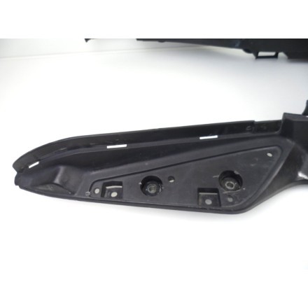 PEDANA POGGIA PIEDI CARENA CENTRALE INFERIORE OEM SUZUKI AN 250 BURGMAN 1998