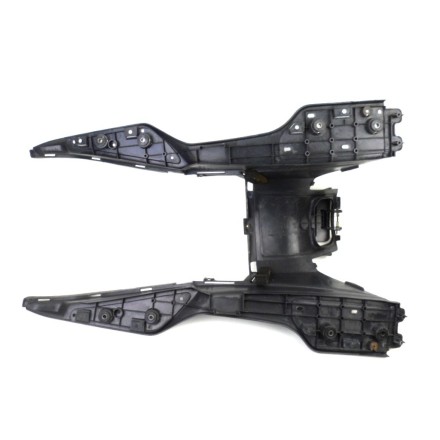 PEDANA POGGIA PIEDI CARENA CENTRALE INFERIORE OEM SUZUKI AN 250 BURGMAN 1998