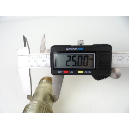 PIASTRA BASE CANOTTO SUPPORTO INFERIORE FORCELLA SUZUKI V-STROM 1000 2002