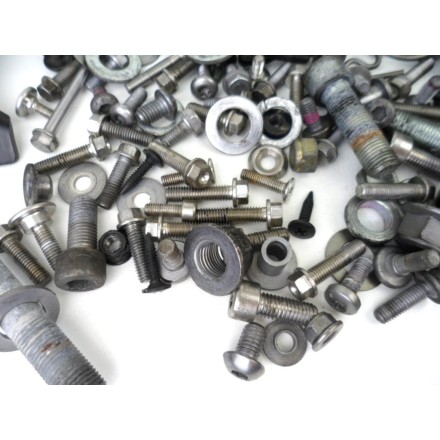 KIT VITERIA BULLONERIA VARIA PERNI VITI BULLONI TRIUMPH SPEED TRIPLE 1050 2011