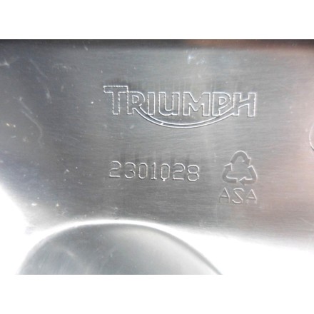 CARENA FRECCIA FIANCHETTO ANTERIORE SINISTRO TRIUMPH SPEED TRIPLE 1050 2011