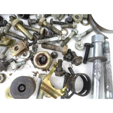 KIT VITERIA BULLONERIA VARIA PERNI VITI BULLONI PEUGEOT ELYSEO 125 1999