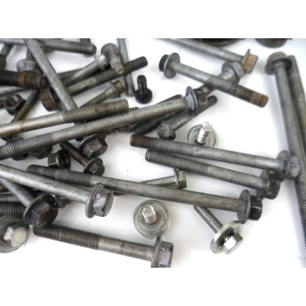 KIT VITERIA BULLONERIA PERNI VITI BULLONI MOTORE TRIUMPH SPEED TRIPLE 1050 2005