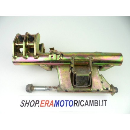 SUPPORTO MOTORE / TELAIO STAFFA SILENT BLOCK HONDA PANTHEON 150 Fes 2000