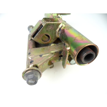 SUPPORTO MOTORE / TELAIO STAFFA SILENT BLOCK HONDA PANTHEON 150 Fes 2000