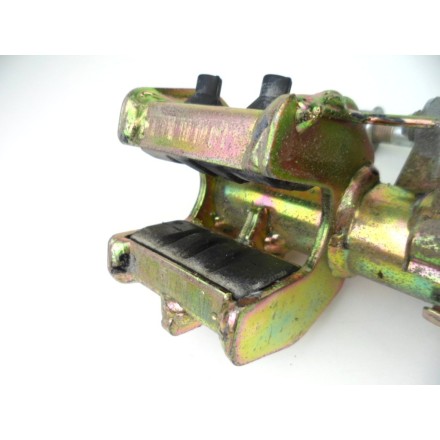 SUPPORTO MOTORE / TELAIO STAFFA SILENT BLOCK HONDA PANTHEON 150 Fes 2000