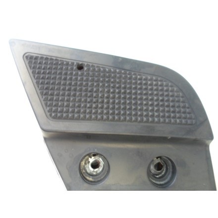 PEDANE PASSEGGERO SUPPORTI POGGIAPIEDI POSTERIORI HONDA PANTHEON 150 Fes 2000