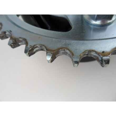 MOZZO RUOTA POSTERIORE CON CUSCINETTI PARASTRAPPI HONDA HORNET 600 2003/2004