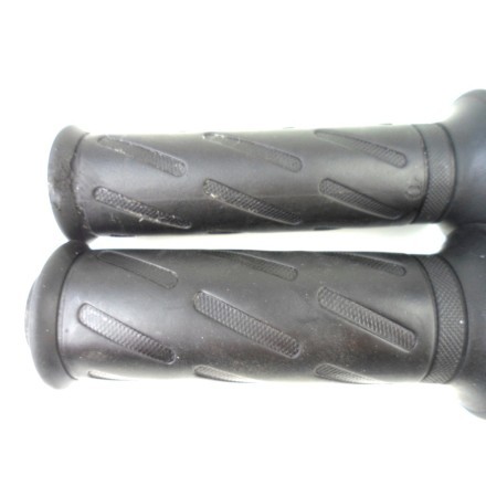 COMANDO GAS COMPLETO DI MANOPOLE E CAVI ACCELERATORE SUZUKI BURGMAN 125 UH 2007