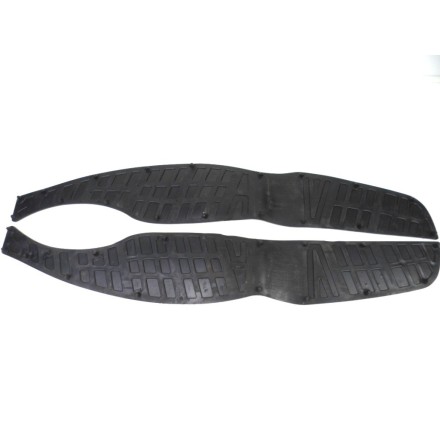 COPPIA TAPPETI GOMME RIVESTIMENTO TAPPETINI PEDANE SUZUKI BURGMAN 125 UH 2007