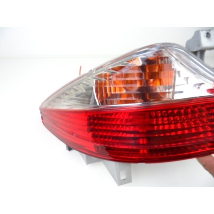 FARO FANALE GRUPPO OTTICO PROIETTORE LUCE POSTERIORE SUZUKI BURGMAN 125 UH 2007