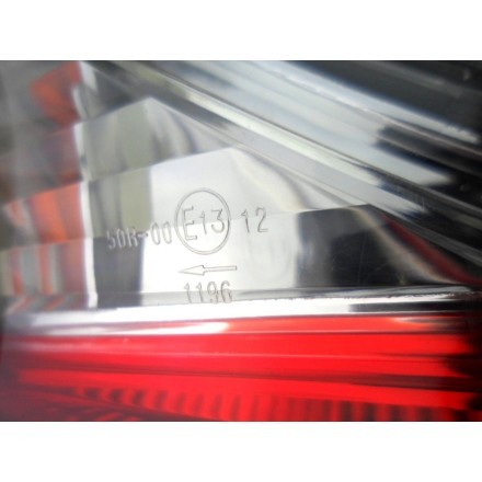 FARO FANALE GRUPPO OTTICO PROIETTORE LUCE POSTERIORE SUZUKI BURGMAN 125 UH 2007