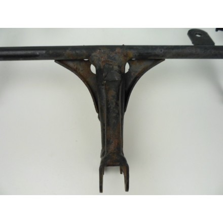 TELAIO TELAIETTO STAFFA SUPPORTO ANTERIORE APRILIA PEGASO 650 IE 2002