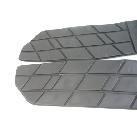 KIT 4 GOMME TAPPETINI RIVESTIMENTI PEDANE SUZUKI AN 400 BURGMAN 2002 BUSINESS