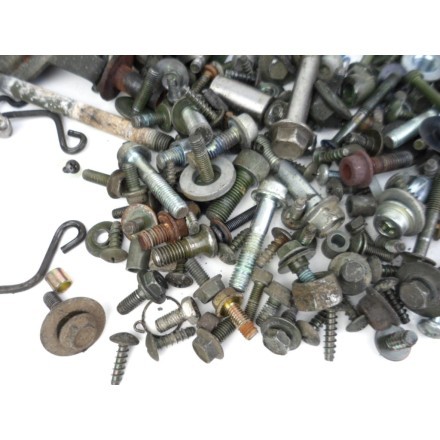 KIT VITERIA BULLONERIA VARIA PERNI VITI BULLONI DADI SUZUKI AN 400 BURGMAN 2005