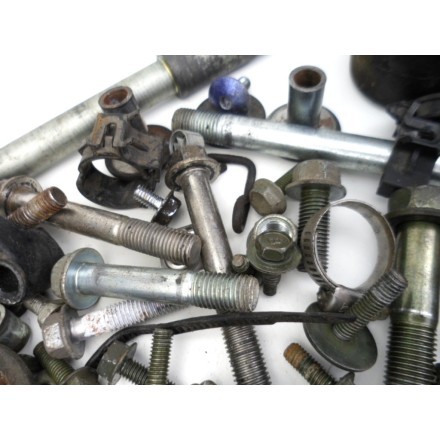 KIT VITERIA BULLONERIA VARIA PERNI VITI BULLONI DADI SUZUKI AN 400 BURGMAN 2005