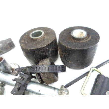 KIT VITERIA BULLONERIA VARIA PERNI VITI BULLONI DADI SUZUKI AN 400 BURGMAN 2005