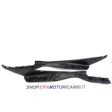 COPPIA PEDANE RIVESTIMENTI INFERIORI POGGIA PIEDI SUZUKI AN 400 BURGMAN 2005