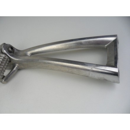 COPPIA SUPPORTI CON PEDANE POSTERIORI PASSEGGERO CON PERNI YAMAHA YZF-R6 2003