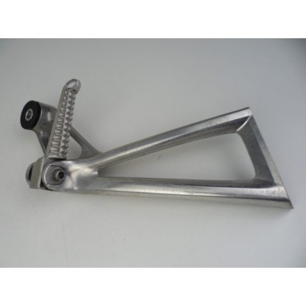 COPPIA SUPPORTI CON PEDANE POSTERIORI PASSEGGERO CON PERNI YAMAHA YZF-R6 2003