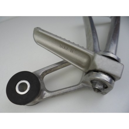 COPPIA SUPPORTI CON PEDANE POSTERIORI PASSEGGERO CON PERNI YAMAHA YZF-R6 2003