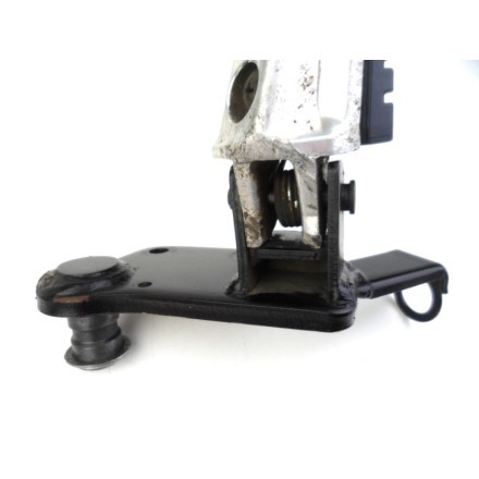 SUPPORTO CON PEDANA ANTERIORE GUIDA PILOTA DESTRA SUZUKI V-STROM 650 ABS 2012