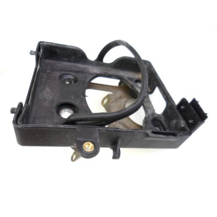 SUPPORTO VANO PORTA BATTERIA SOTTO SERBATOIO INTERNO DUCATI MONSTER 620 2003