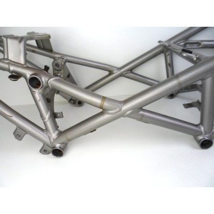 TELAIO 44kw QUADRO PRINCIPALE CON DOCUMENTAZIONE E TARGA DUCATI MONSTER 620 2003