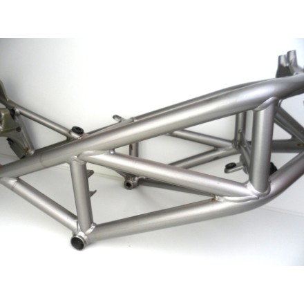 TELAIO 44kw QUADRO PRINCIPALE CON DOCUMENTAZIONE E TARGA DUCATI MONSTER 620 2003