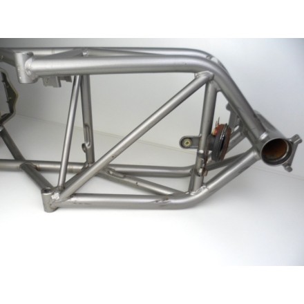 TELAIO 44kw QUADRO PRINCIPALE CON DOCUMENTAZIONE E TARGA DUCATI MONSTER 620 2003