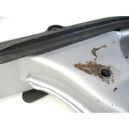 FORCELLONE BRACCIO OSCILLANTE RUOTA POSTERIORE DUCATI MONSTER 1000 DARK 2004