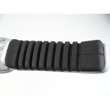 SUPPORTO COMPLETO DI PEDANA POSTERIORE PASSEGGERO DESTRA DUCATI ST3 S ABS 2006