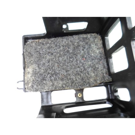 PLASTICA CASSETTO VANO SUPPORTO FISSAGGIO BATTERIA HONDA VF 750 C 1985