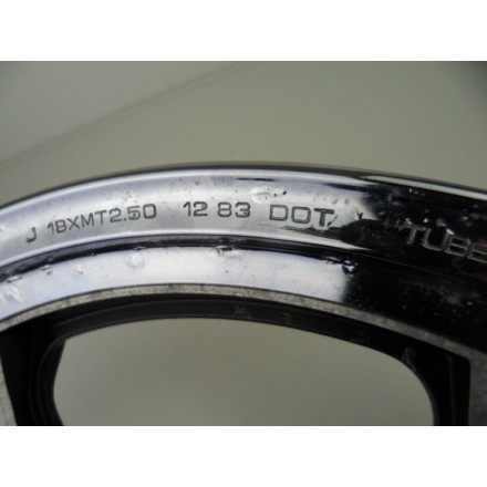 DID 2.50x18 CERCHIO RUOTA CERCHIONE ANTERIORE ORIGINALE HONDA VF 750 C 1985