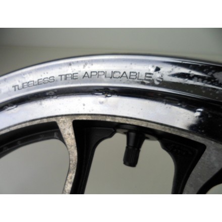DID 2.50x18 CERCHIO RUOTA CERCHIONE ANTERIORE ORIGINALE HONDA VF 750 C 1985