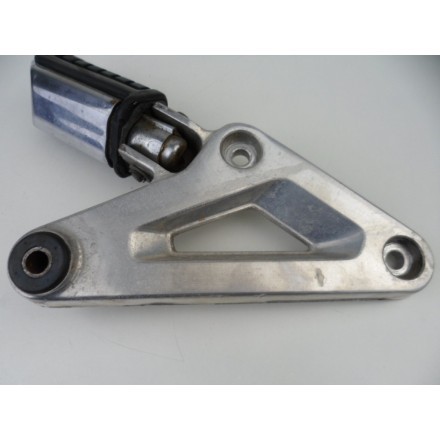SUPPORTO COMPLETO DI PEDANA POSTERIORE PASSEGGERO DESTRA HONDA VF 750 C 1985