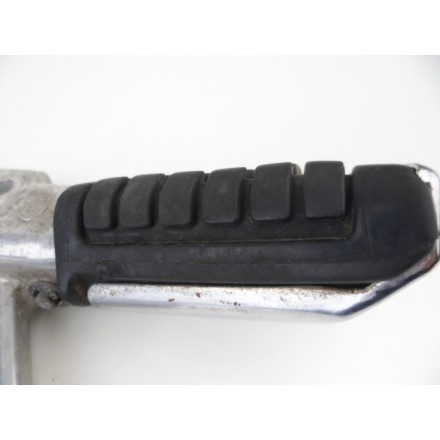 SUPPORTO COMPLETO DI PEDANA POSTERIORE PASSEGGERO DESTRA HONDA VF 750 C 1985