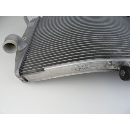 RADIATORE LIQUIDO MOTORE RAFFREDDAMENTO ACQUA YAMAHA YZF-R1 BIG BANG 2009/2011