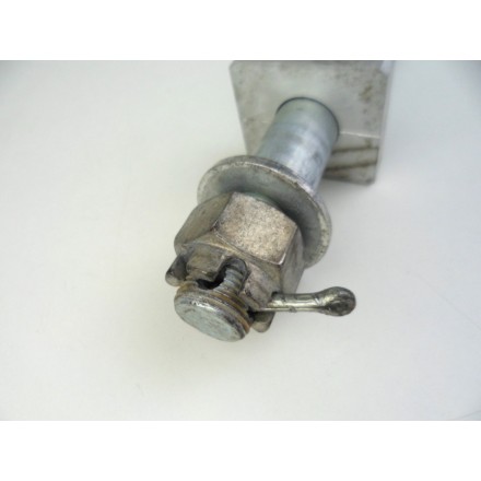 ASSE RUOTA PERNO ASSIALE CERCHIO POSTERIORE CON BOCCOLE KAWASAKI VERSYS 650 2009