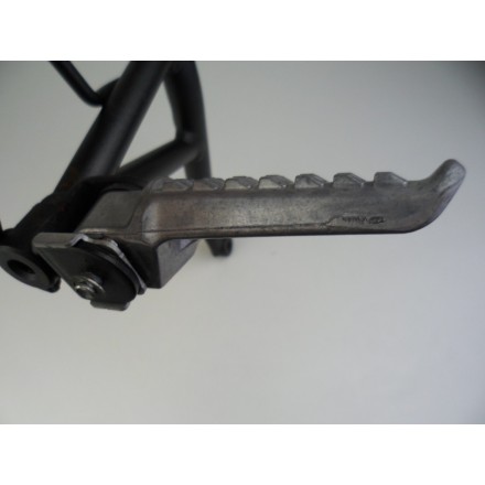 SUPPORTO COMPLETO DI PEDANA POSTERIORE DESTRA ORIGINALE KAWASAKI VERSYS 650 2009