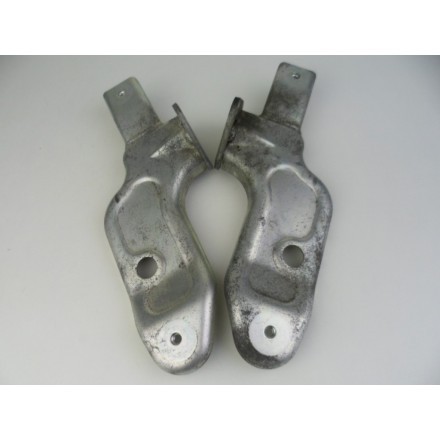 COPPIA STAFFE SUPPORTI PEDANE POSTERIORI PASSEGGERO SUZUKI AN 400 BURGMAN 2007