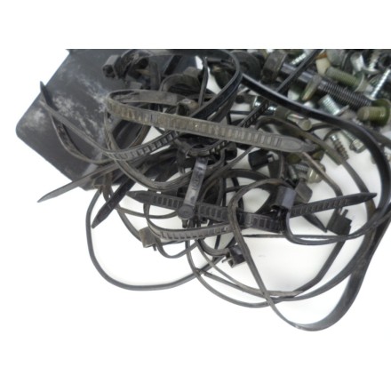 KIT VITERIA BULLONERIA PERNI VITI DADI BULLONI SUZUKI AN 400 BURGMAN 2007