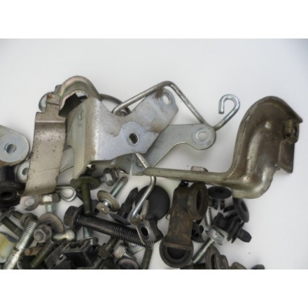 KIT VITERIA BULLONERIA PERNI VITI DADI BULLONI SUZUKI AN 400 BURGMAN 2007