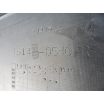 48141-05H0 COPPIA COVER PEDANE FIANCHETTI SOTTO SELLA SUZUKI AN 400 BURGMAN 2007