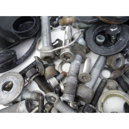 KIT PACCHETTO VITERIA BULLONERIA PERNI VITI DADI E BULLONI BMW R1150 R 2004