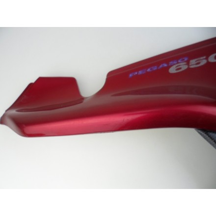 DIS.8009 CARENA FIANCHETTO COVER SOTTO SELLA DESTRO APRILIA PEGASO 650 GA 1996