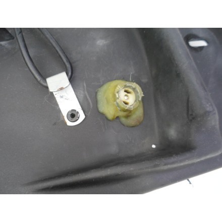 DIS.8212 PARAFANGO POSTERIORE SOTTO SELLA PORTA TARGA APRILIA PEGASO 650 GA 1996