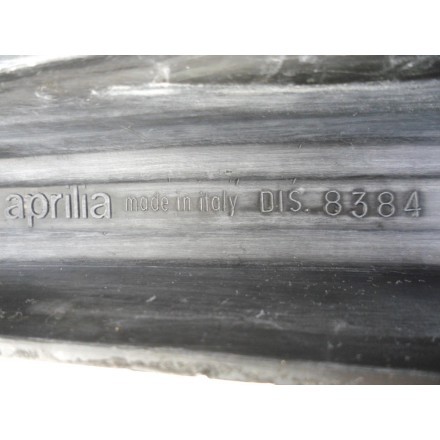 DIS.8384 CARTER SCATOLA CATENA PROTEZIONE PARACATENA APRILIA PEGASO 650 GA 1996