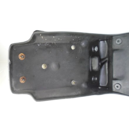 DIS.8212 PARAFANGO POSTERIORE SOTTO SELLA PORTA TARGA APRILIA PEGASO 650 GA 1996